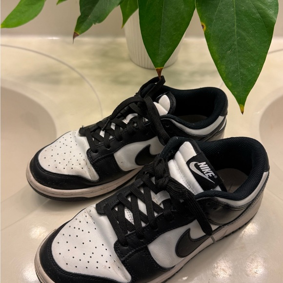 Nike Black and White Dunk Low Panda Dunks - Picture 4 of 9